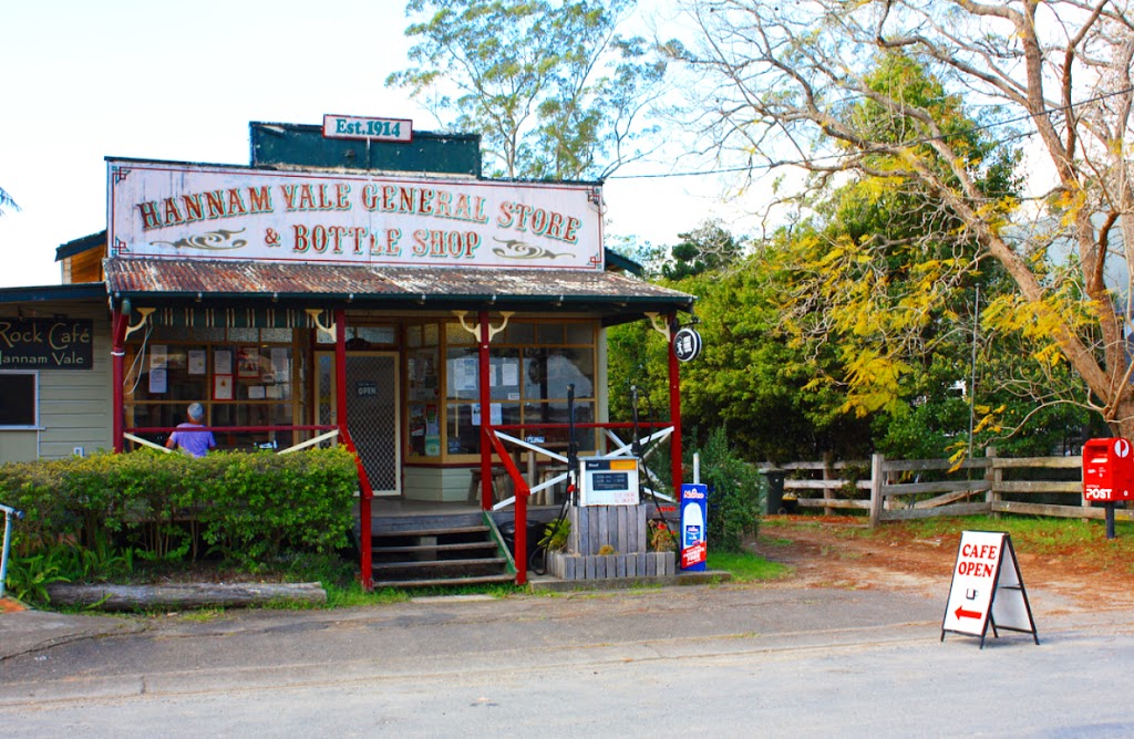 Hannam Vale General Store and Bottle Shop | store | 1164 Hannam Vale Rd, Hannam Vale NSW 2443, Australia | 0265567600 OR +61 2 6556 7600