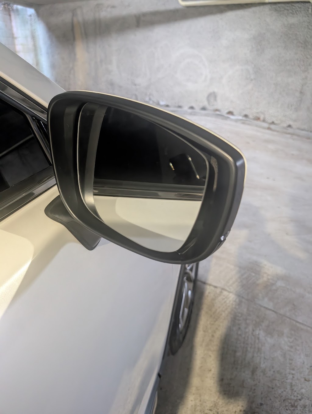Car Mirror Specialist | 1B Bellfrog St, Greenacre NSW 2190, Australia | Phone: 0494 689 213