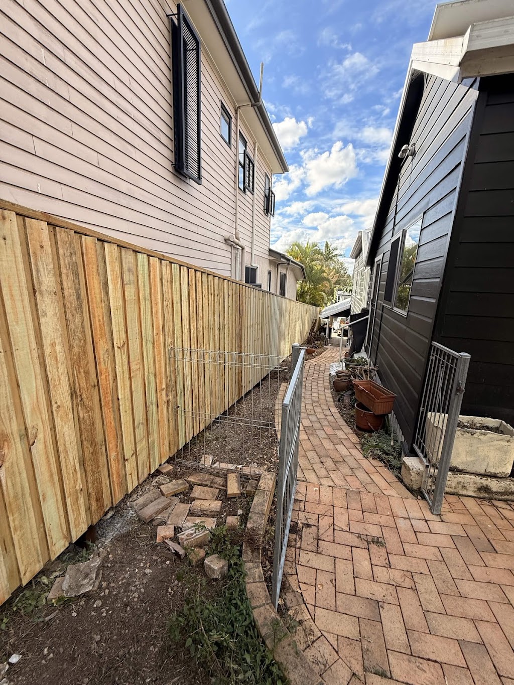 GreenFlow Fencing & Landscaping | Sally Cres, Nirimba QLD 4551, Australia | Phone: 0400 510 342