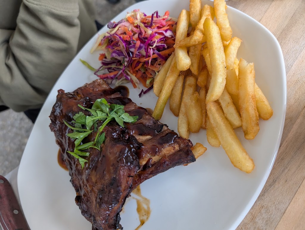 Lake Eildon Hotel | 190 Sugarloaf Rd, Eildon VIC 3713, Australia | Phone: (03) 4716 1110 Lake Eildon Hotel | 190 Sugarloaf Rd, Eildon VIC 3713, Australia | Phone: (03) 4716 1110