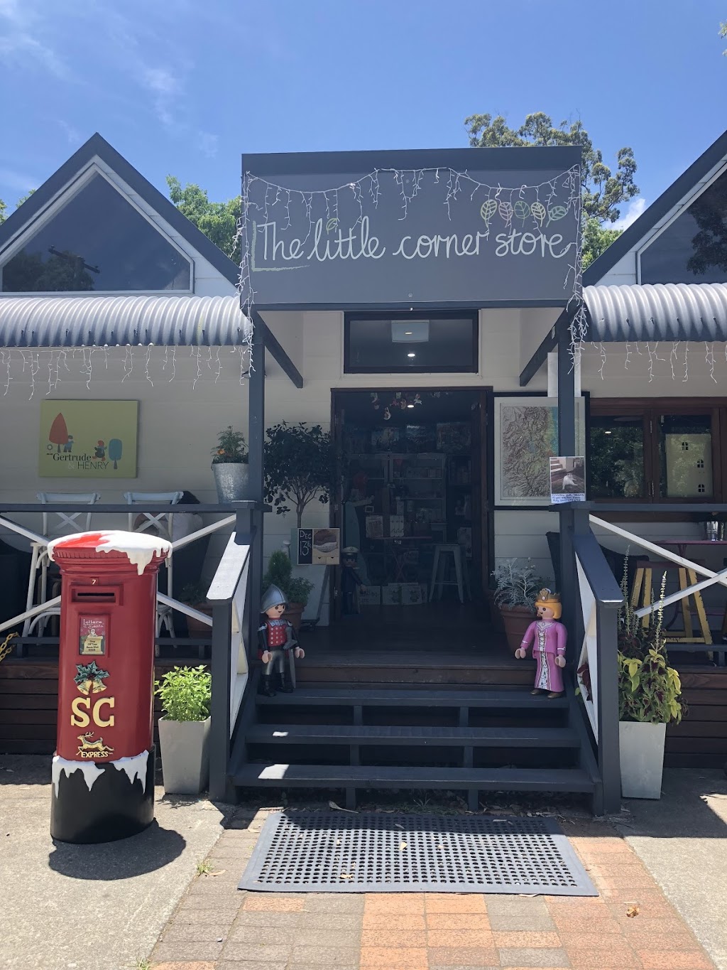 The Little Corner Store | cafe | 555 Bonogin Rd, Bonogin QLD 4213, Australia | 0756592697 OR +61 7 5659 2697