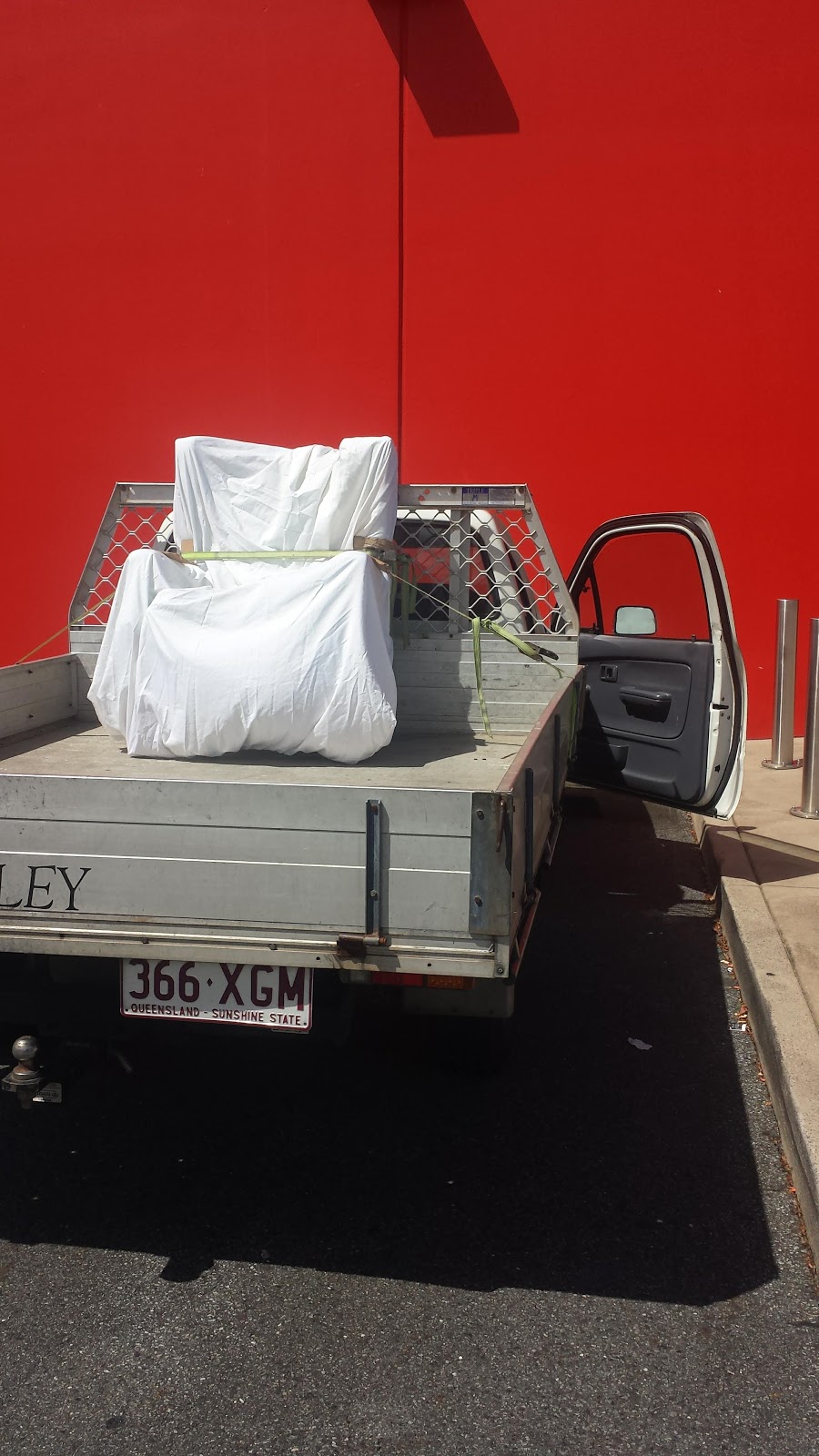 Smiley | moving company | Bentley Park QLD 4869, Australia | 0467330325 OR +61 467 330 325