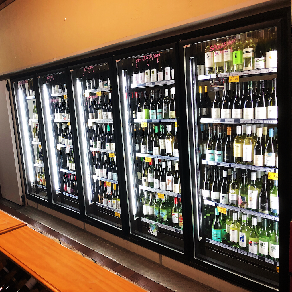 Strathmore Cellars | 305 Napier St, Strathmore VIC 3041, Australia | Phone: (03) 9379 3353