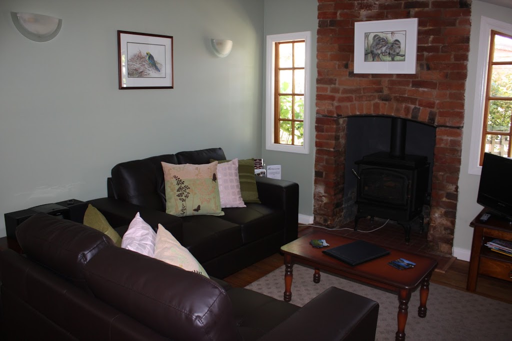 Westbury Gingerbread Cottages | lodging | 52 William St, Westbury TAS 7303, Australia | 0363931140 OR +61 3 6393 1140