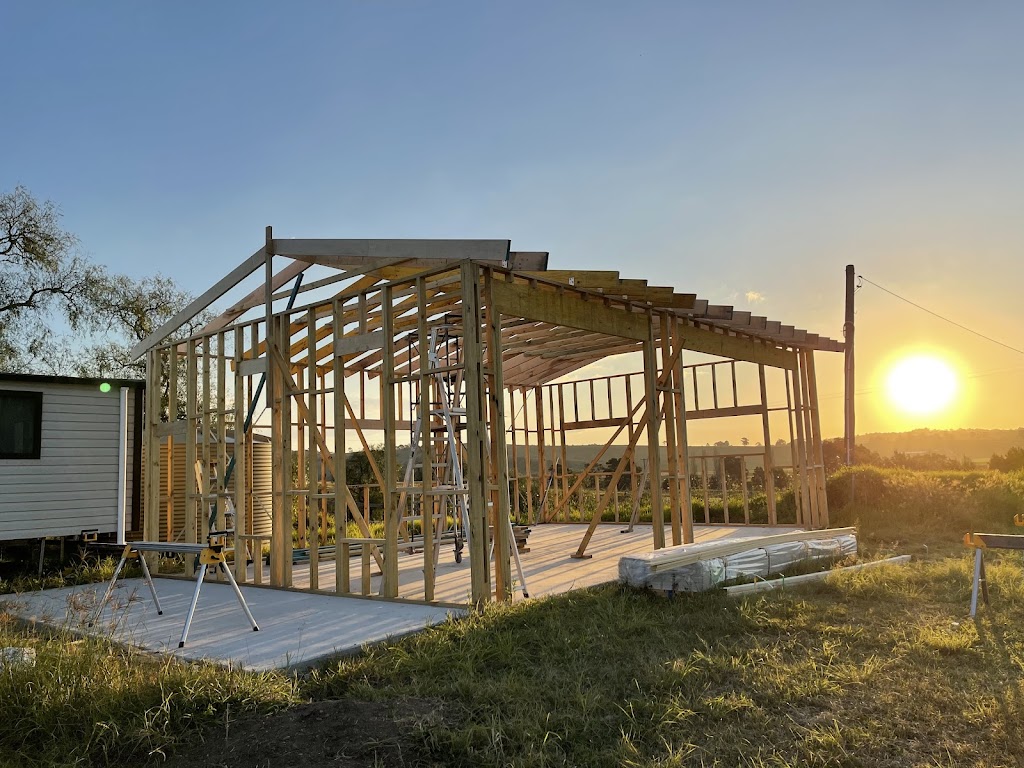 Bailey Builders Hunter valley | 665 Luskintyre Rd, Luskintyre NSW 2321, Australia | Phone: 0437 411 079