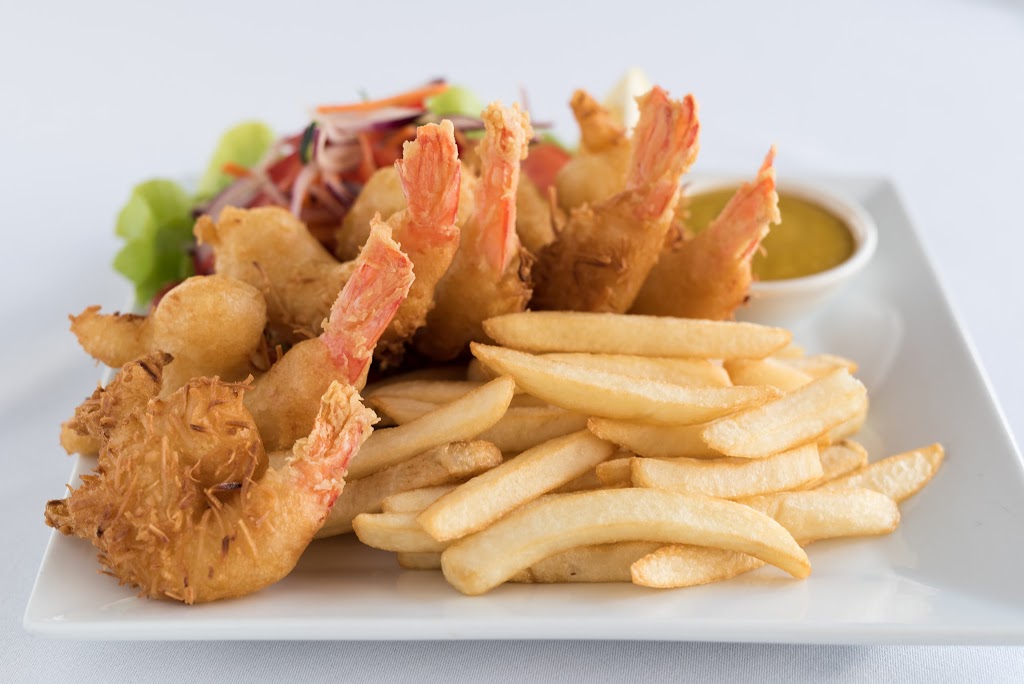 Waterfront Restaurant | Pulgul St & Kent St, Urangan QLD 4655, Australia | Phone: (07) 4194 6733