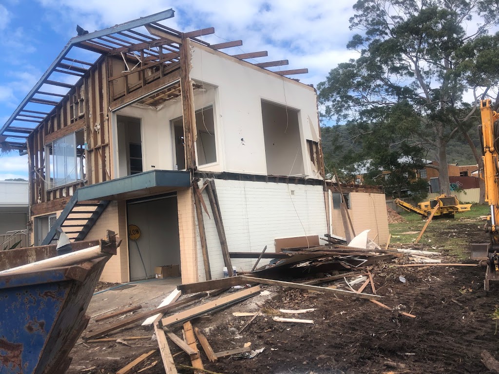 Hives Demolition & Excavation | general contractor | 131 Church Rd, Tuggerah NSW 2259, Australia | 0417207899 OR +61 417 207 899