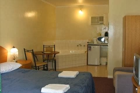 Tollgate Motel | lodging | 20 Mount Barker Rd, Glen Osmond SA 5064, Australia | 0883791651 OR +61 8 8379 1651