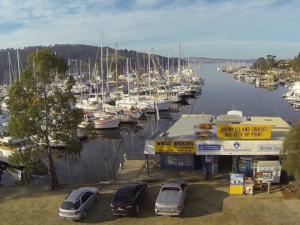Boat Brokers of Tasmania | store | Oyster Cove Marina, 1 Ferry Rd, Kettering TAS 7155, Australia | 0362674259 OR +61 3 6267 4259