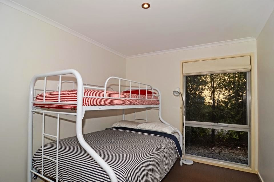 Barrakee Beach House | 1 Paton St, Anglesea VIC 3230, Australia | Phone: 0425 756 331