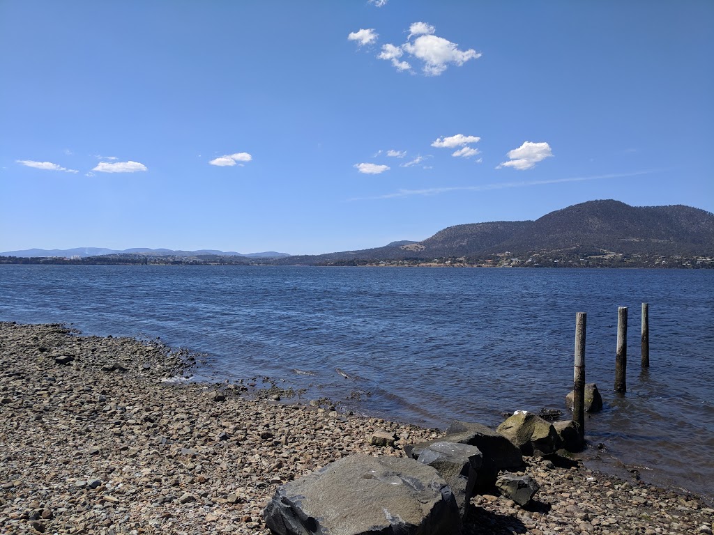 Montrose Foreshore Community Park | park | Brooker Hwy, Glenorchy TAS 7010, Australia