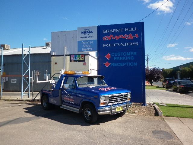 Graeme Hull Smash Repairs | car repair | 3-5 Norton St, Wagga Wagga NSW 2650, Australia | 0269213594 OR +61 2 6921 3594