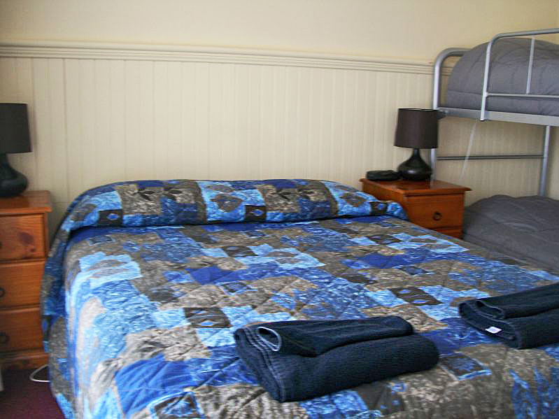 Lithgow Parkside Motor Inn | lodging | 42 Bayonet St, Lithgow NSW 2790, Australia | 0263512871 OR +61 2 6351 2871