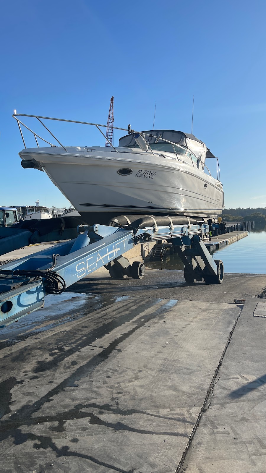 Boat Central Redlands Coast | Shed 4/94 Beveridge Rd, Thornlands QLD 4164, Australia | Phone: 1300 979 863