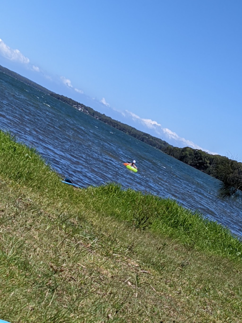 Myuna Bay Foreshore Reserve Playground | 17 Wangi Rd, Myuna Bay NSW 2264, Australia | Phone: (02) 4921 0333