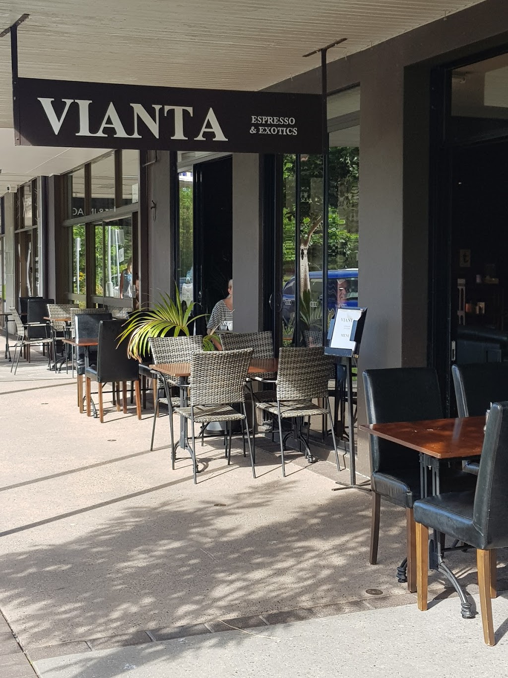 VIANTA Espresso & Wine Bar | cafe | 3/70 Simpson St, Beerwah QLD 4519, Australia | 0431730275 OR +61 431 730 275