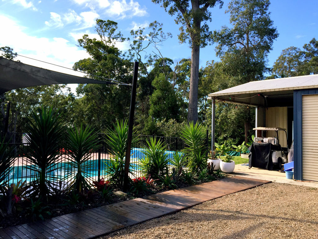 Hedges Haven Bed and Breakfast | 16 Forest Acres Dr, Lake MacDonald QLD 4563, Australia | Phone: (07) 5447 6214