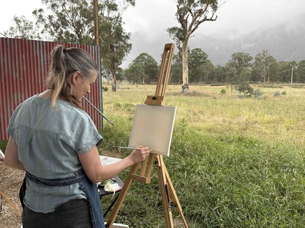 Painting Retreats | Port Macquarie Rd, Bogee NSW 2849, Australia | Phone: 0432 922 653