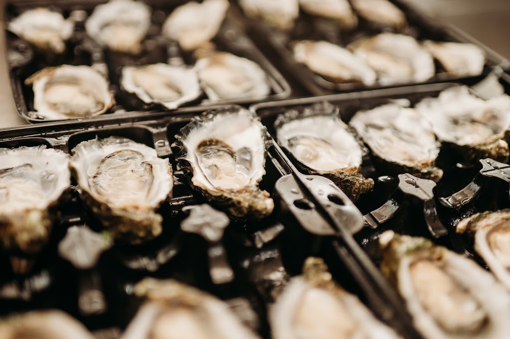Ceduna Oyster Barn | Lot 20 Eyre Hwy, Ceduna SA 5690, Australia | Phone: 0497 085 549