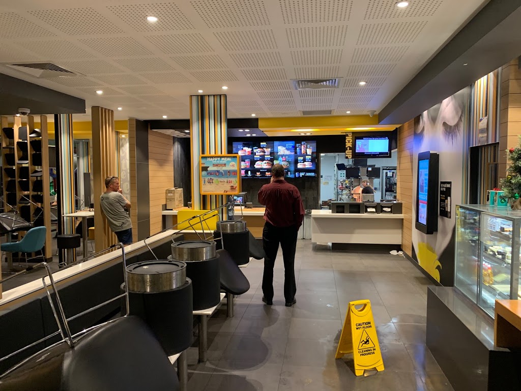 McDonalds Brisbane Airport Drive | cafe | Cnr Moreton Drive and, Nancy Bird Way, Brisbane Airport QLD 4008, Australia | 0731192599 OR +61 7 3119 2599