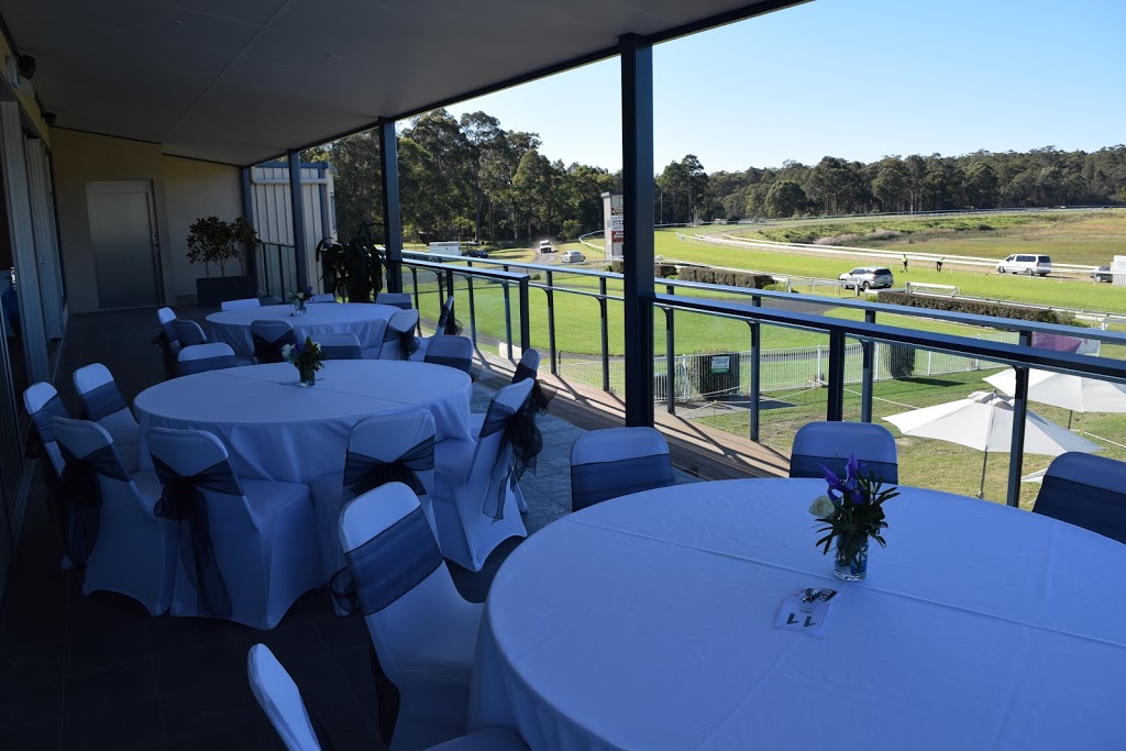 Shoalhaven City Turf Club | 96 Albatross Rd, South Nowra NSW 2541, Australia | Phone: (02) 4421 4550