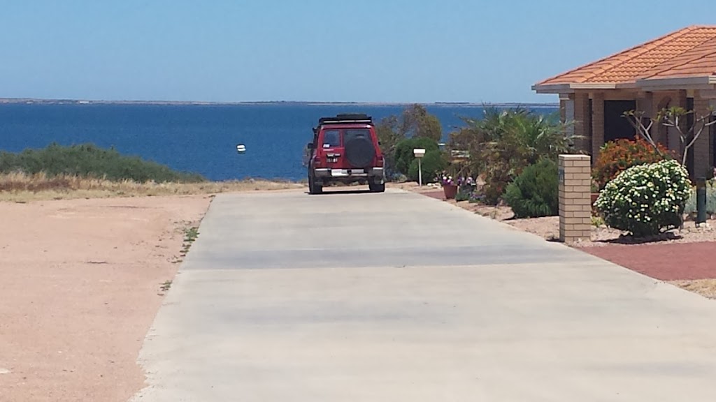 Seaview Village | 34 Seaview Terrace, Thevenard SA 5690, Australia | Phone: (08) 8625 2855
