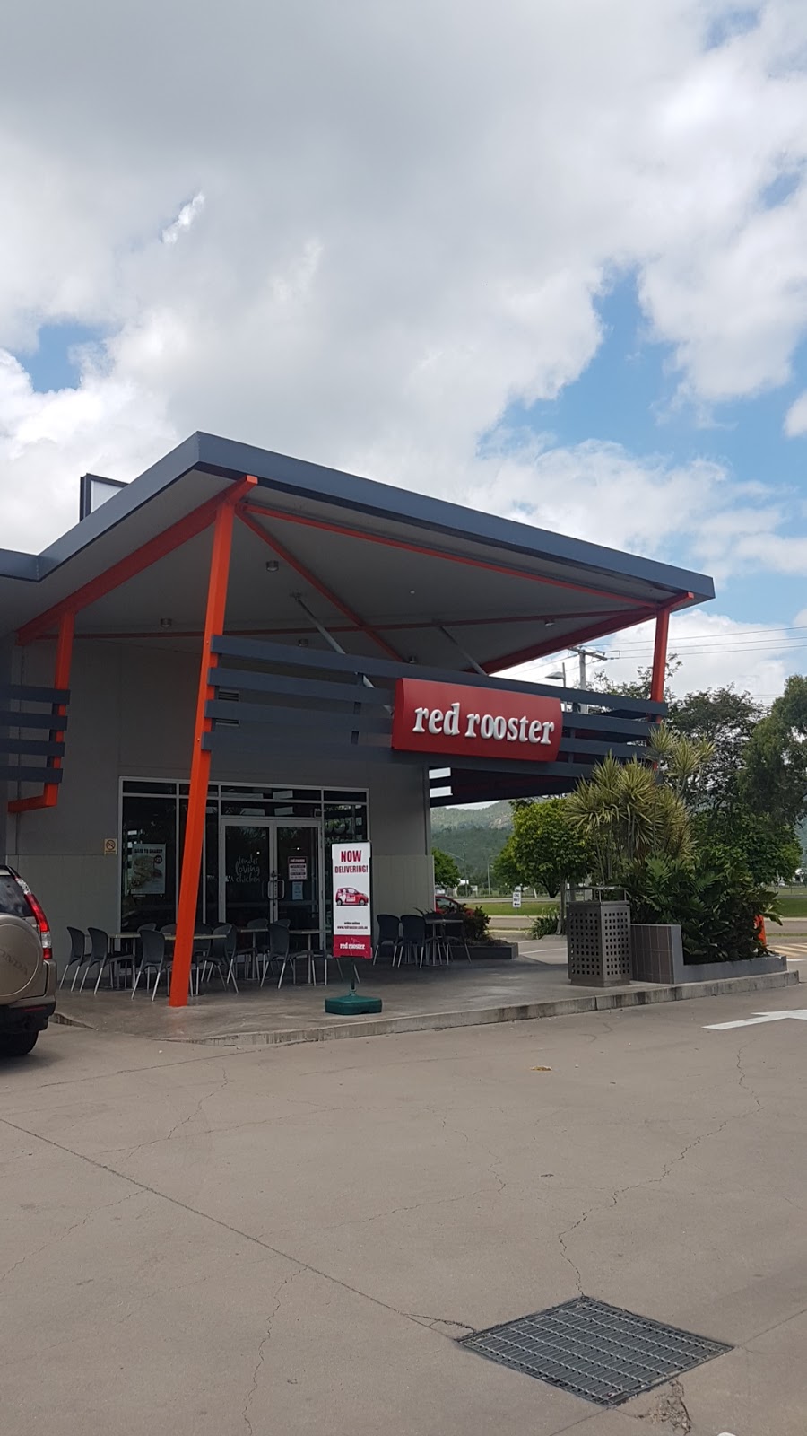 Red Rooster Fairfield Waters | restaurant | 1/40-42 Stuart Dr, Idalia QLD 4811, Australia | 0747784598 OR +61 7 4778 4598
