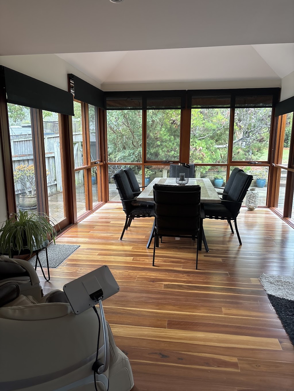 Coastal Cleans Cleaning Co. | 8 Montana Pl, Bateau Bay NSW 2261, Australia | Phone: 0481 610 126