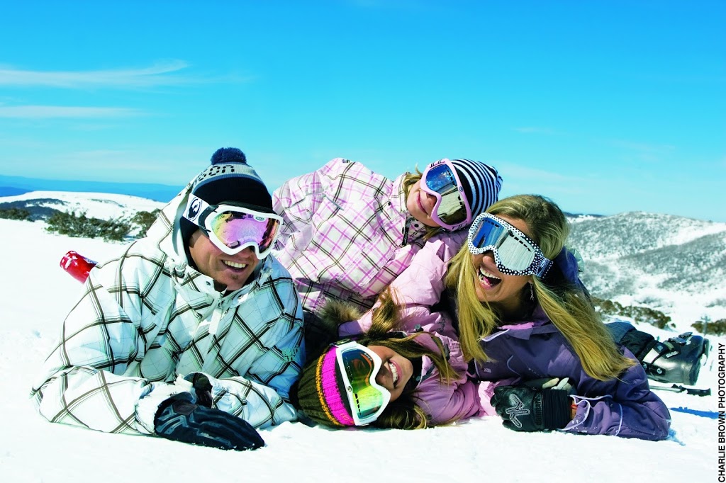 Absolute Alpine Holidays | Kosciuszko Rd, Jindabyne NSW 2627, Australia | Phone: (02) 6451 3888