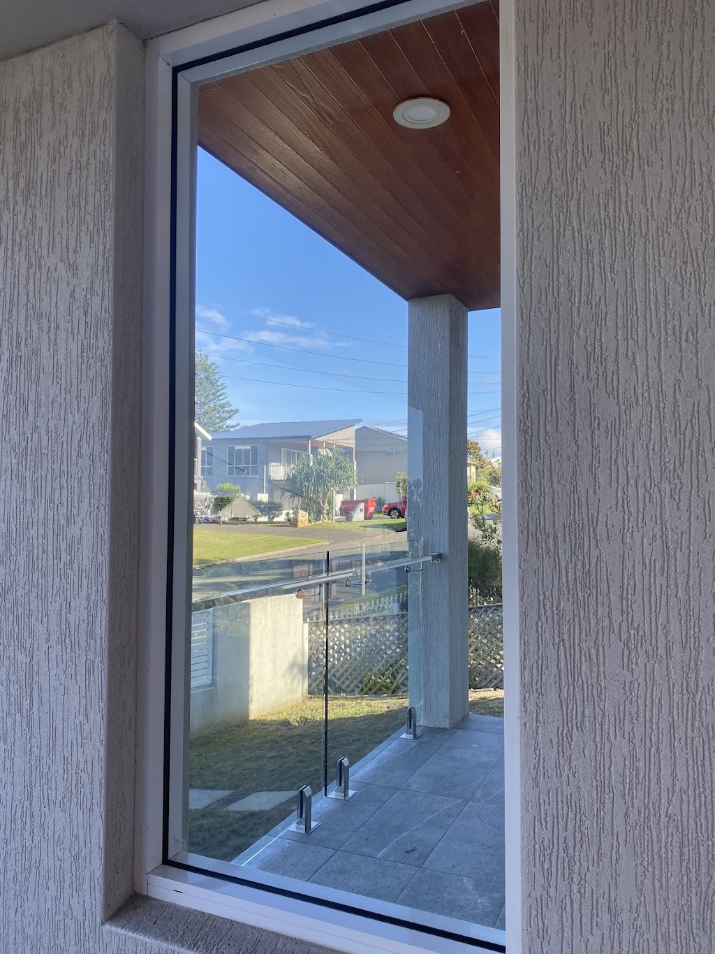 Focus window cleaning | Middleton Dr, Middleton Grange NSW 2171, Australia | Phone: 0438 576 655
