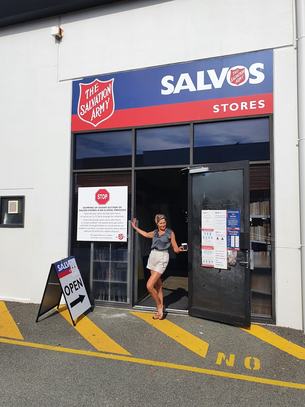 Salvos Stores Bundall | store | 5/22 Crombie Ave, Bundall QLD 4217, Australia | 0755922736 OR +61 7 5592 2736