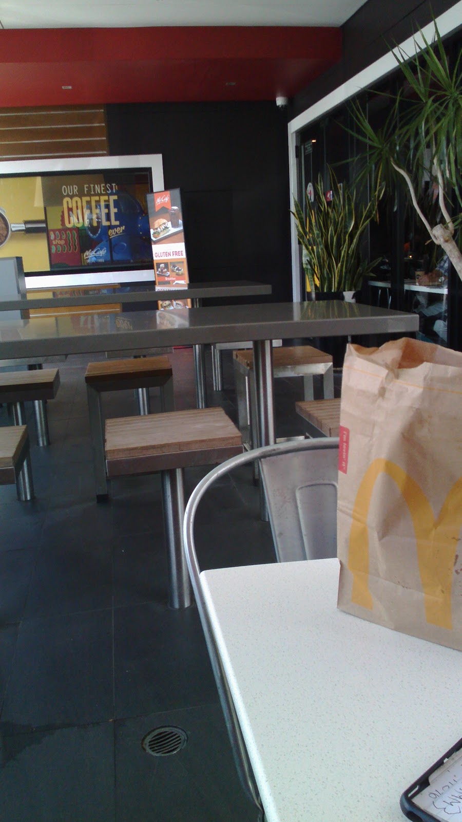 McDonalds Greta | cafe | 112 High St, Greta NSW 2334, Australia | 0249387129 OR +61 2 4938 7129