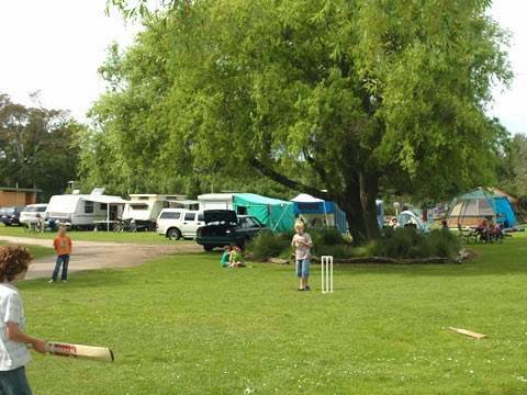 Inverloch Foreshore Camping Reserve | campground | Esplanade, Inverloch VIC 3996, Australia | 0356741236 OR +61 3 5674 1236