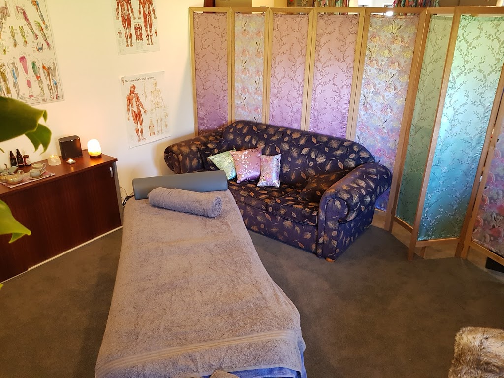 reSoulution massage & wellness | Beenak Rd, Seville VIC 3139, Australia | Phone: 0403 363 675