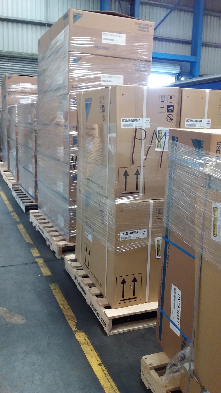 Roving Logistics | Unit 2/3 Helles Ave, Moorebank NSW 2170, Australia | Phone: 1300 765 231