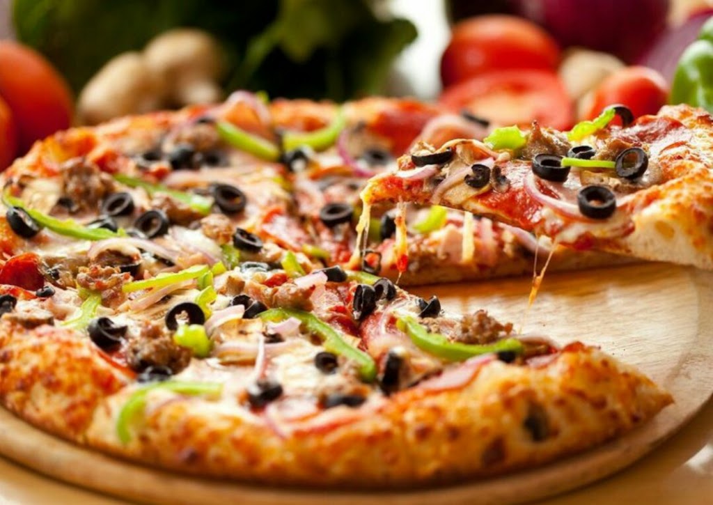 Cappriccios Italian Pizza Restaurant | restaurant | Riverside Centre, 7/4 Maple St, Maleny QLD 4552, Australia | 0754999444 OR +61 7 5499 9444