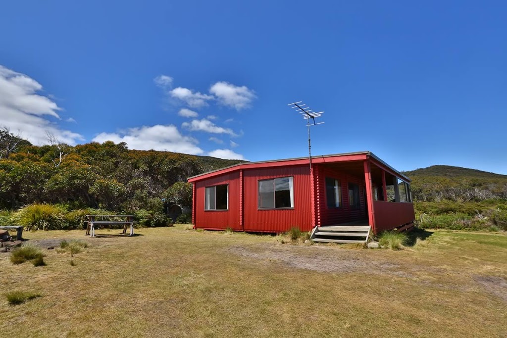 Cloudy Bay Cabin | real estate agency | 970 Cloudy Bay Road, South Bruny TAS 7150, Australia | 0447693116 OR +61 447 693 116