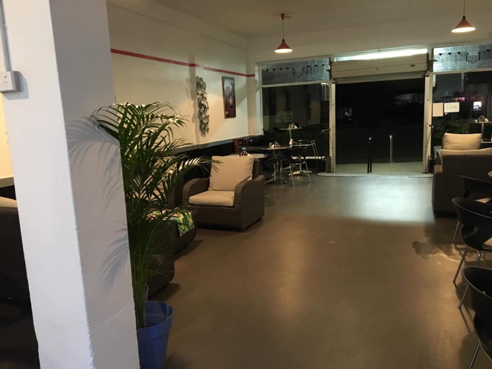 Monto Coffee Lounge | cafe | 26 Newton St, Monto QLD 4630, Australia | 0741661650 OR +61 7 4166 1650