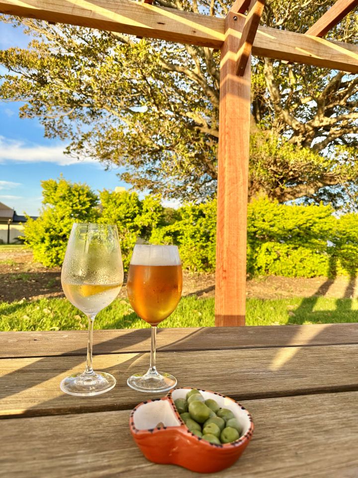 Figtree Cottage of Milton | 98 Little Frst Rd, Little Forest NSW 2538, Australia | Phone: 0414 313 157