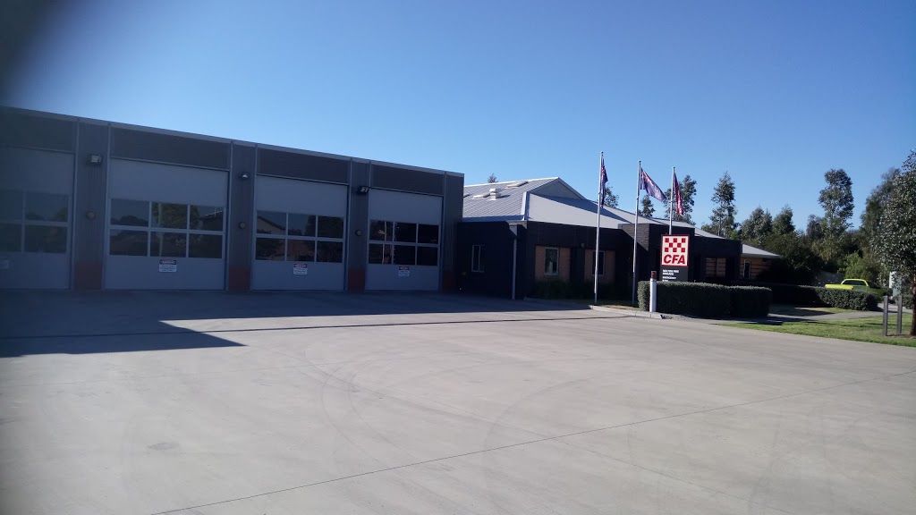 Country Fire Authority | fire station | 251 High St, Melton VIC 3337, Australia | 0387461400 OR +61 3 8746 1400