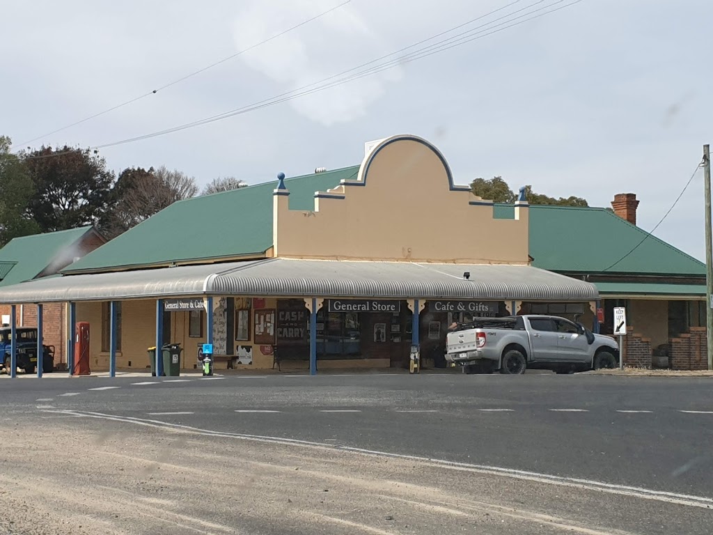 Bundarra General Store | food | 30 Bendemeer St, Bundarra NSW 2359, Australia | 0267237101 OR +61 2 6723 7101