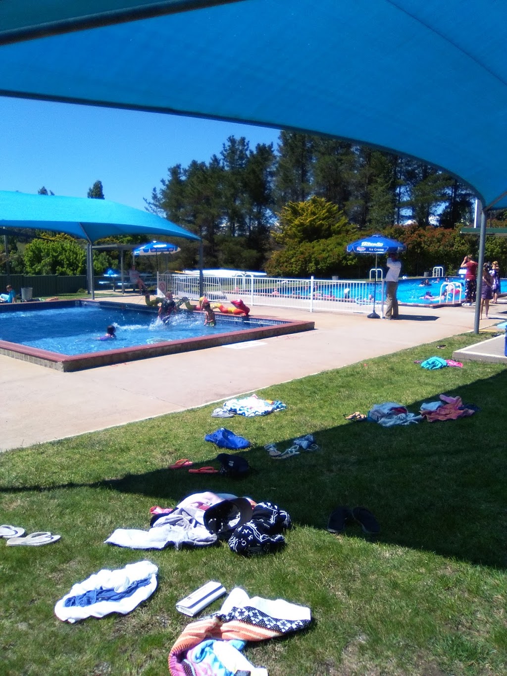 Uralla Swimming Pool |  | 3 Wood St, Uralla NSW 2358, Australia | 0267784413 OR +61 2 6778 4413