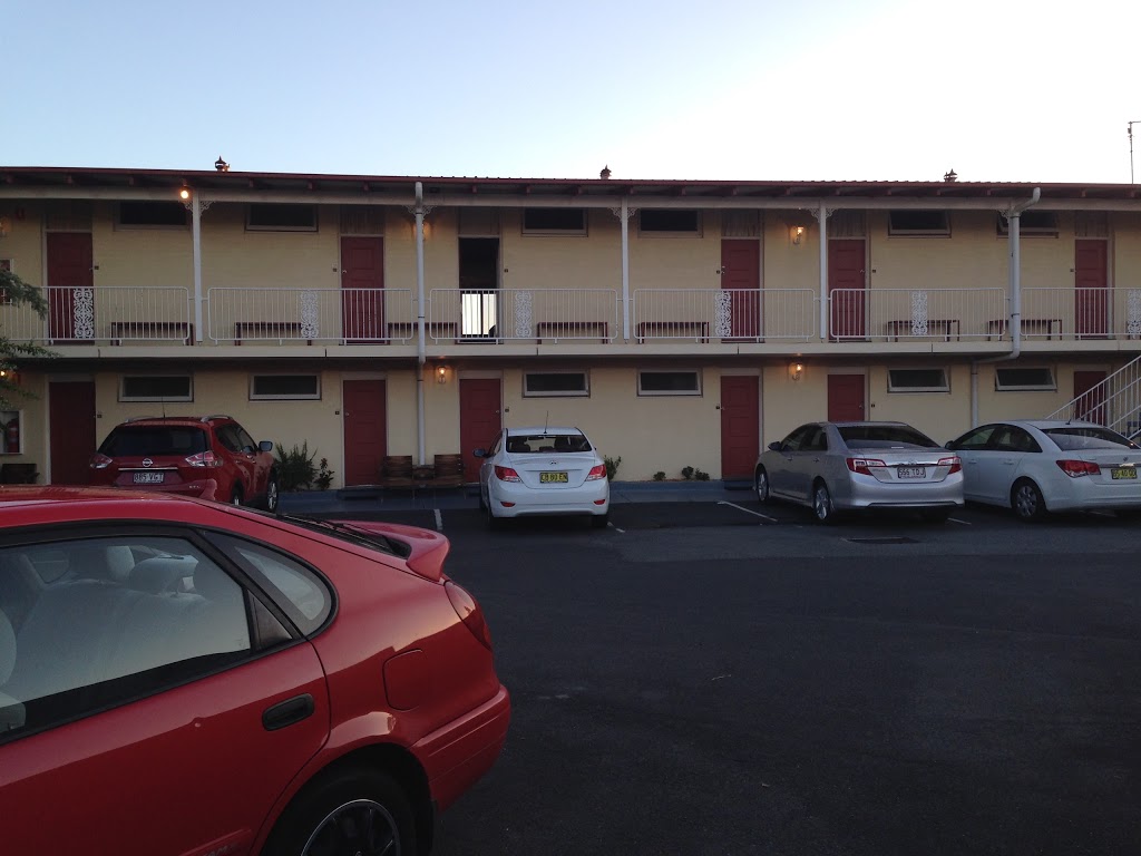 Riverview Motor Inn Taree | lodging | 8 Crescent Ave, Taree NSW 2430, Australia | 0265522122 OR +61 2 6552 2122