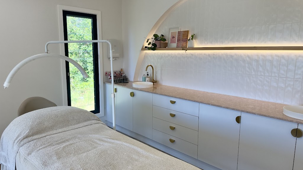 Daisy Moroney - Cosmetic Ink | 9 Crawford Close, Hydes Creek NSW 2454, Australia | Phone: 0421 656 035