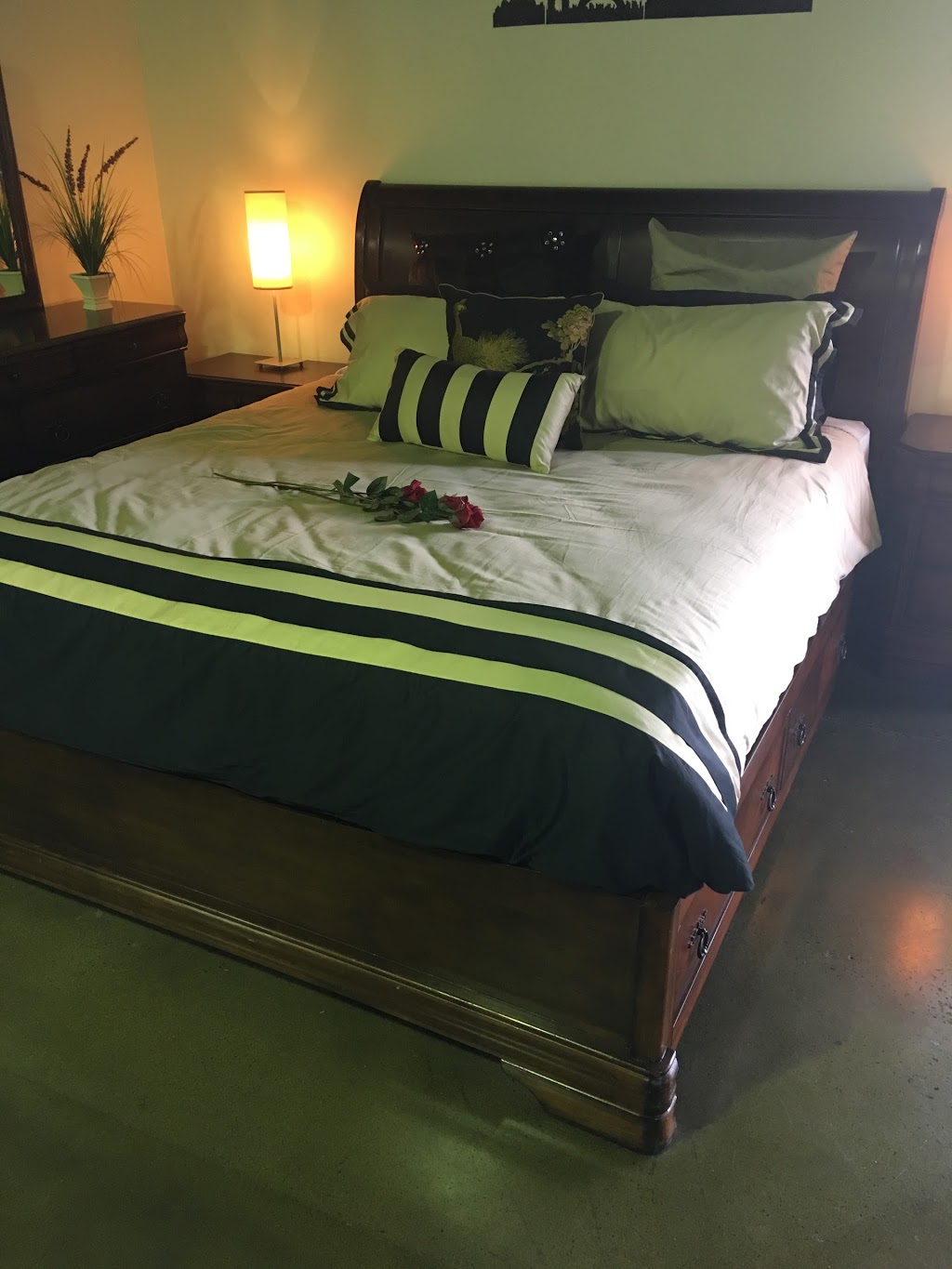 Best In Beds | 20 Blaxland Rd, Campbelltown NSW 2560, Australia | Phone: (02) 4628 1266
