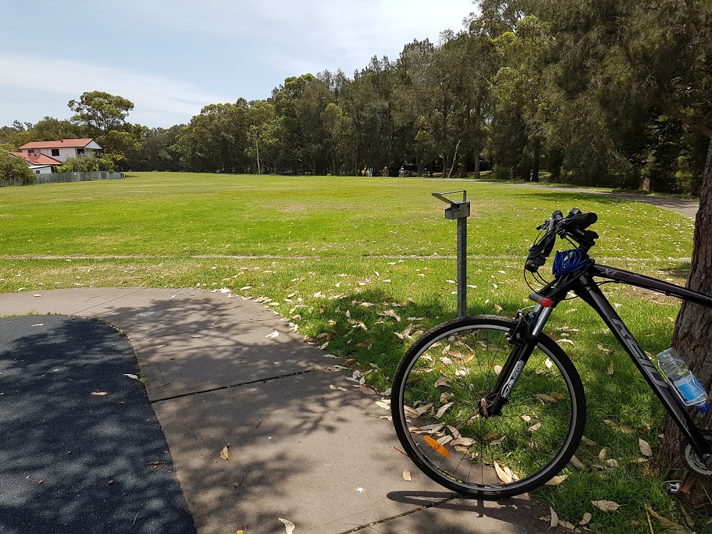 Dee Why Oval | park | Lismore Ave, Dee Why NSW 2099, Australia