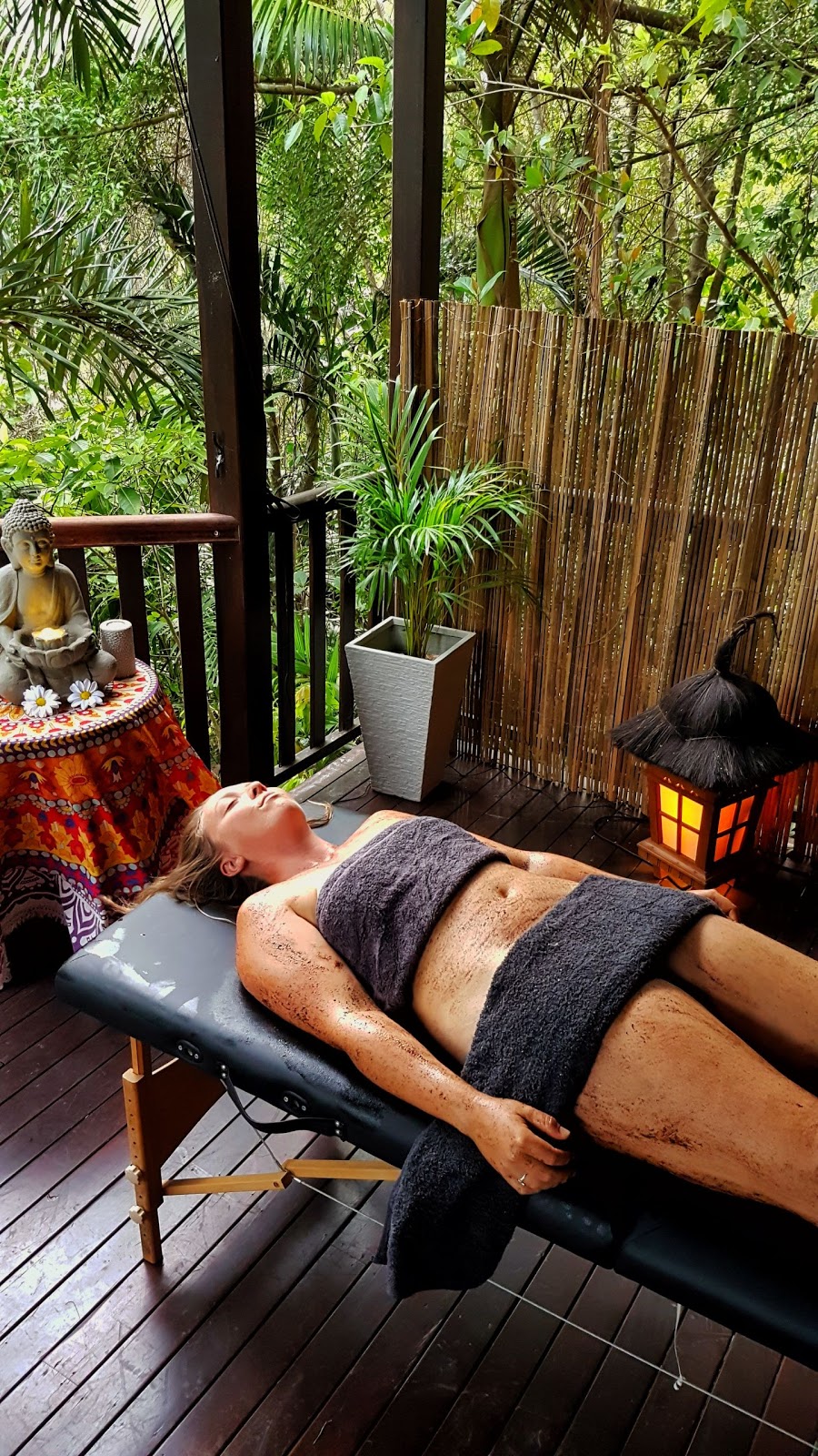 Canopy Massage & Day Spa | spa | 139 Sydney St, Bayview Heights QLD 4868, Australia | 0449832665 OR +61 449 832 665