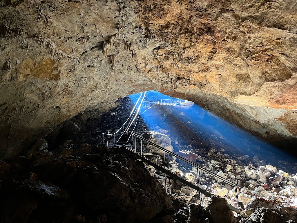 Giants Cave | Caves Rd, Boranup WA 6286, Australia | Phone: (08) 9757 7422