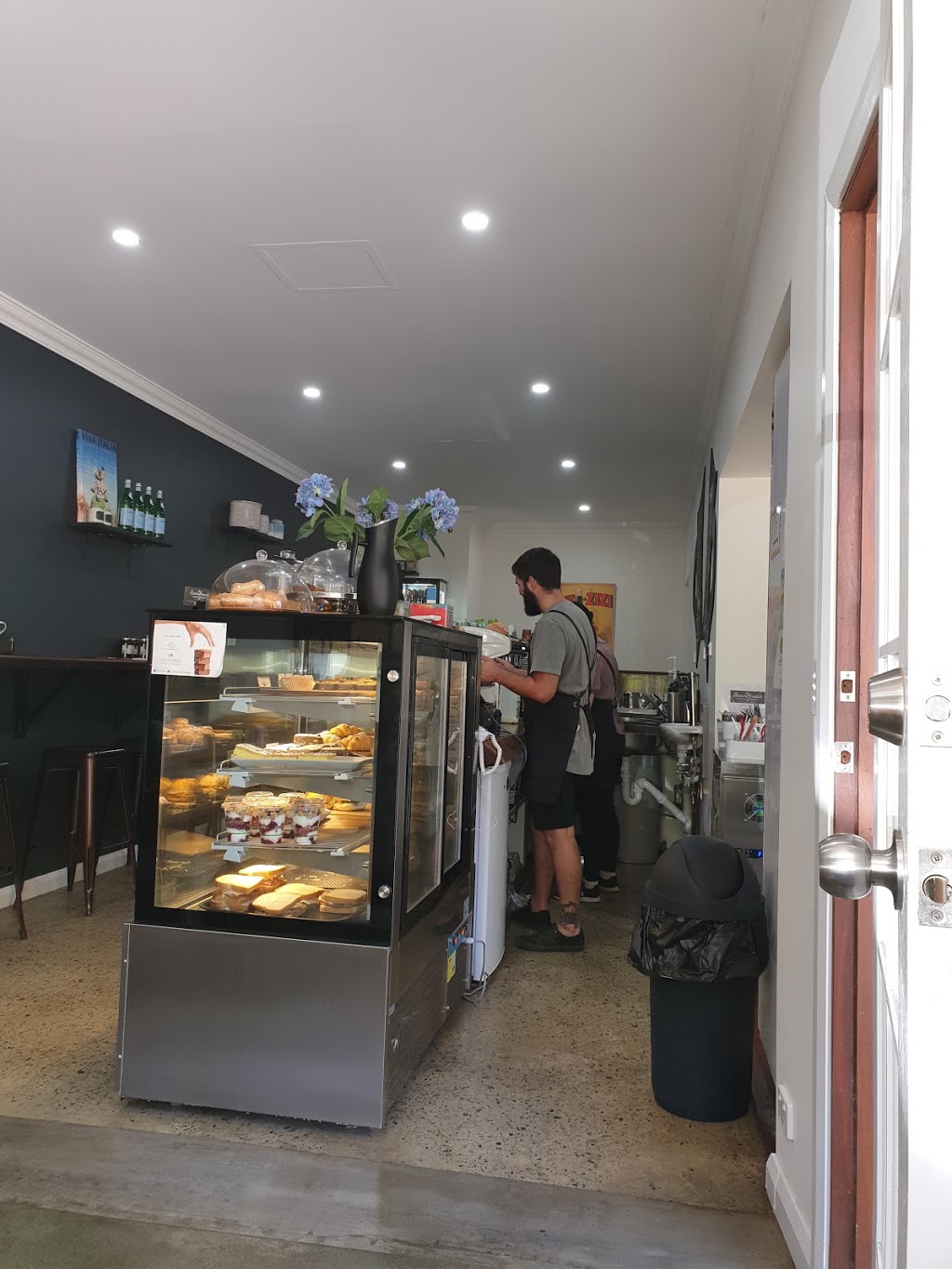 Bean 2 Brook | cafe | 1 Pickering Brook Rd, Pickering Brook WA 6076, Australia | 0892937710 OR +61 8 9293 7710