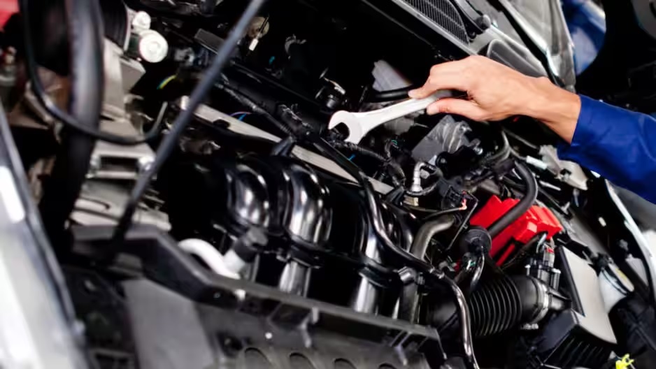 Mobile Mechanic & Aircon Regas Campbelltown | 3 Ben Lomond Rd, Minto NSW 2566, Australia | Phone: 0481 991 652
